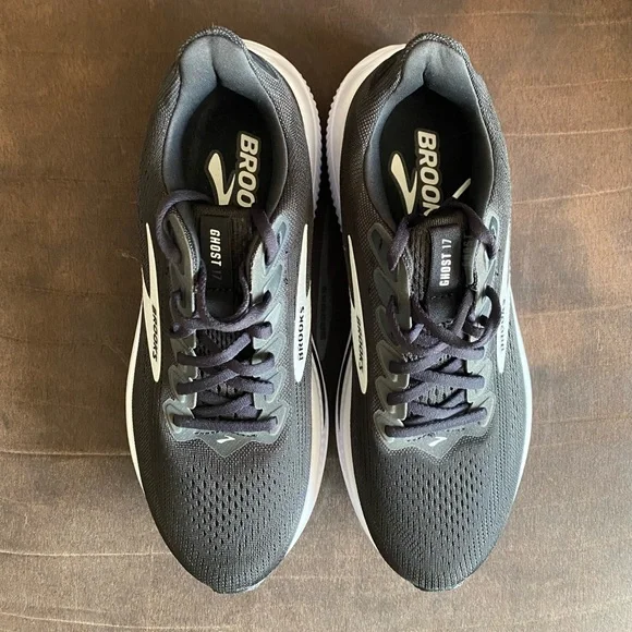 Brooks Ghost 17 Running Shoes - Black/White - Men’s size 9.5